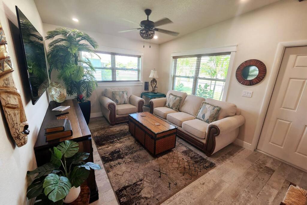 Bali Bungalow - Downtown Cocoa Beach Eksteriør billede